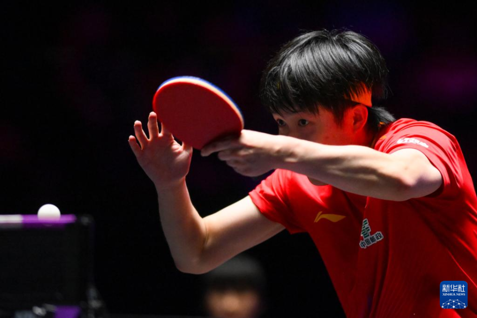 飞还是有较, 杜达和弗朗